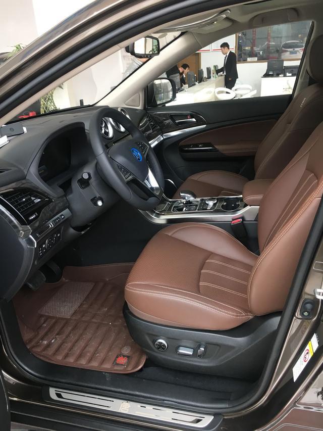 这款国产车有网友直呼买不起,配置丰富,百公里4.9s,油耗仅2L