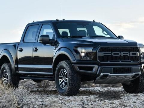 又一个马头标，比宝骏车标更有气势，外形堪比福特猛禽，叫板风骏