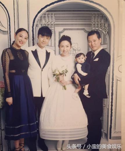 与Jasper一起长大的梁浸浸可以说是香港娱乐圈的甜心