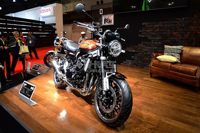 2017东京车展 川崎复古街车z900rs静评