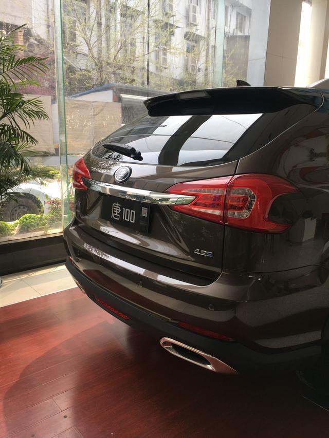 这款国产车有网友直呼买不起,配置丰富,百公里4.9s,油耗仅2L