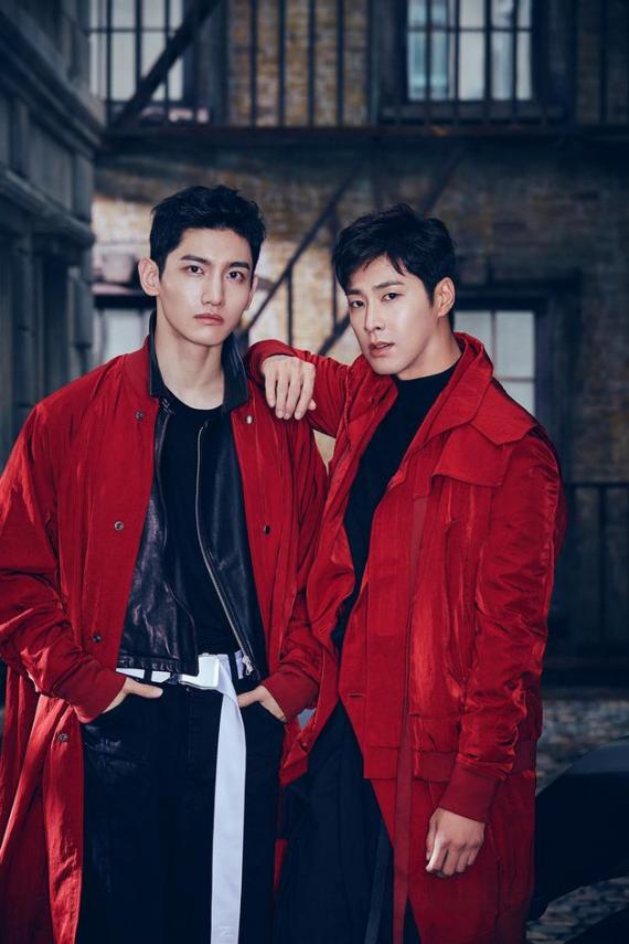 东方神起新专辑占据Oricon日间榜首位