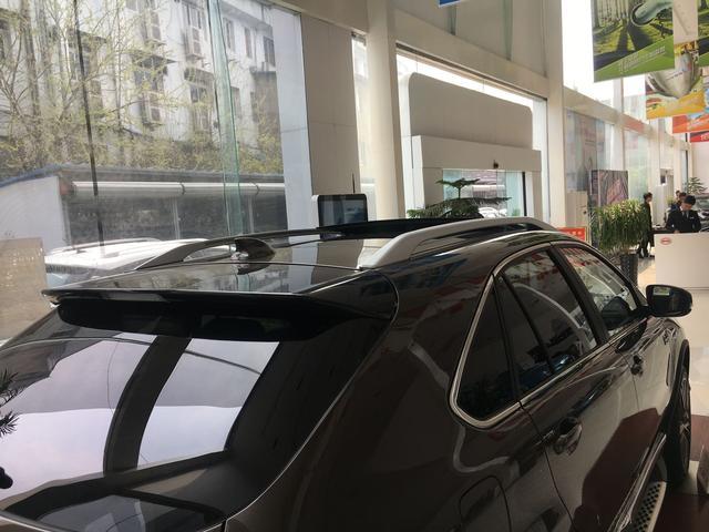 这款国产车有网友直呼买不起,配置丰富,百公里4.9s,油耗仅2L