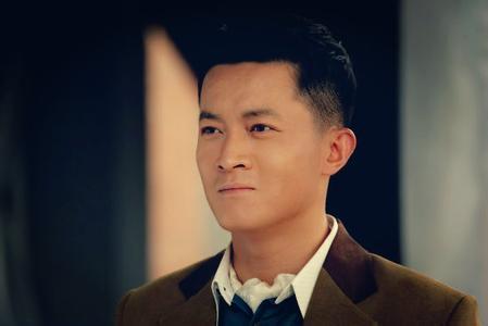 娱乐圈亲兄弟，弟弟翅膀硬了要单飞，哥哥：我捧他13年对得起祖宗