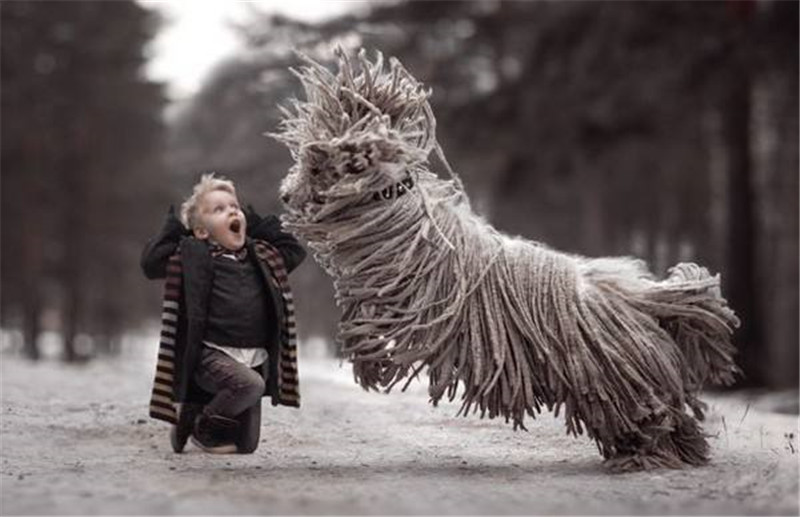 就算我长得像拖把也别拿我擦地行么？！你的良心不会痛么！