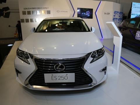 雷克萨斯ES 250，35万级别豪华行政轿车