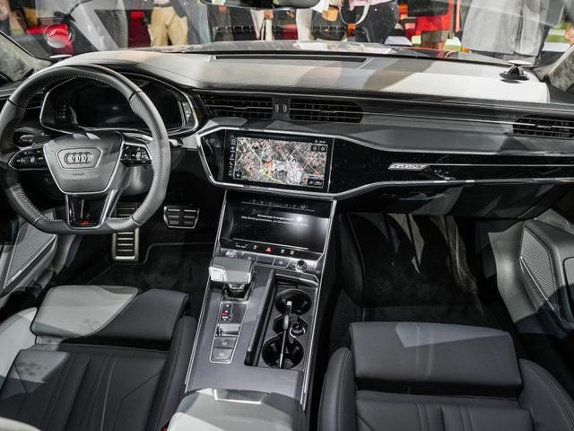 找不到第二台!换了标你不会信这是奥迪,车灯又让对手尴尬