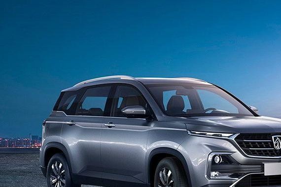 “销量清道夫”又要来了？宝骏年底搞事情，530配七座你会买单？