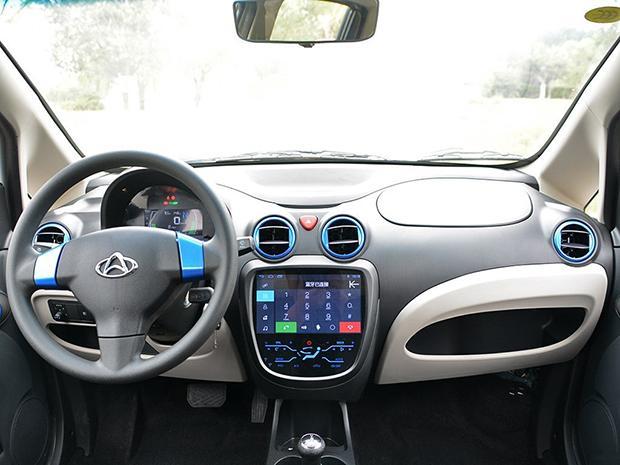 微型代步车,圆滚滚的脸庞萌翻了,补贴后4.6万挺划算