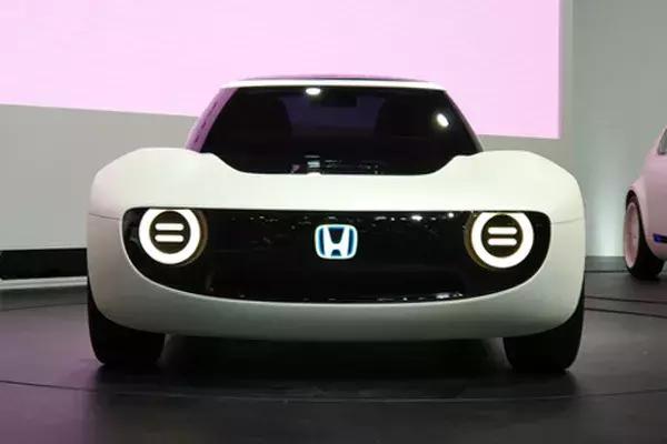 东京车展 丰田推出新皇冠 本田推新款奥德赛 纯