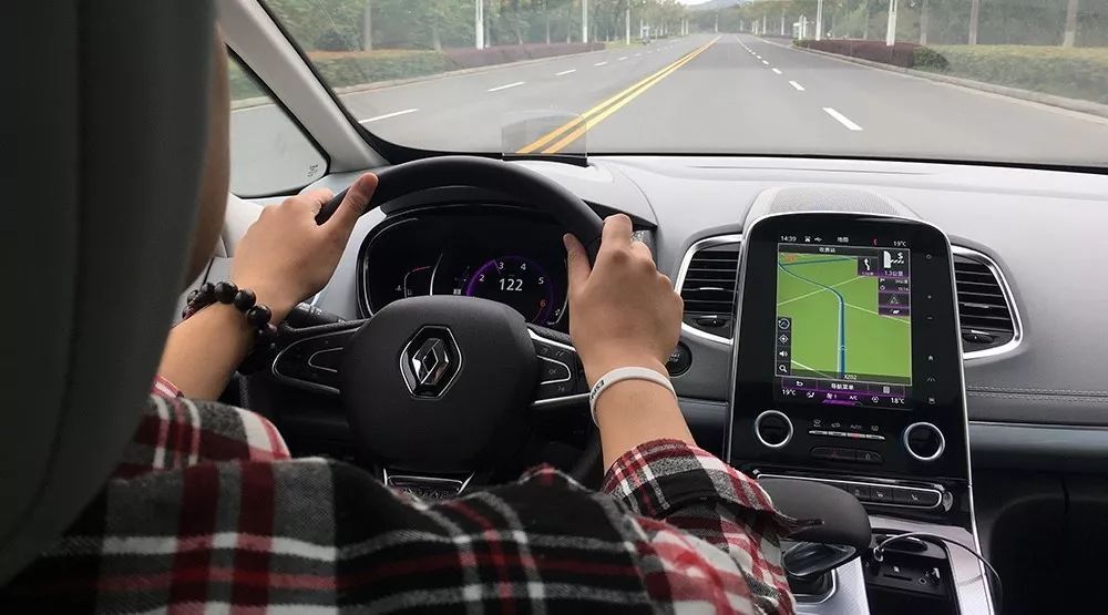 看你了GL8和奥德赛 不妨来看看这辆法国进口7座车