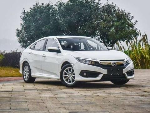 15万最牛运动家轿, 1.5T车型排队都买不到, 黑科技让对手眼红