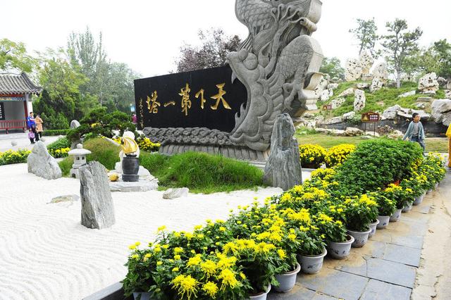 解读开封铁塔倾斜的真相，原来是这样 让你想不到！
