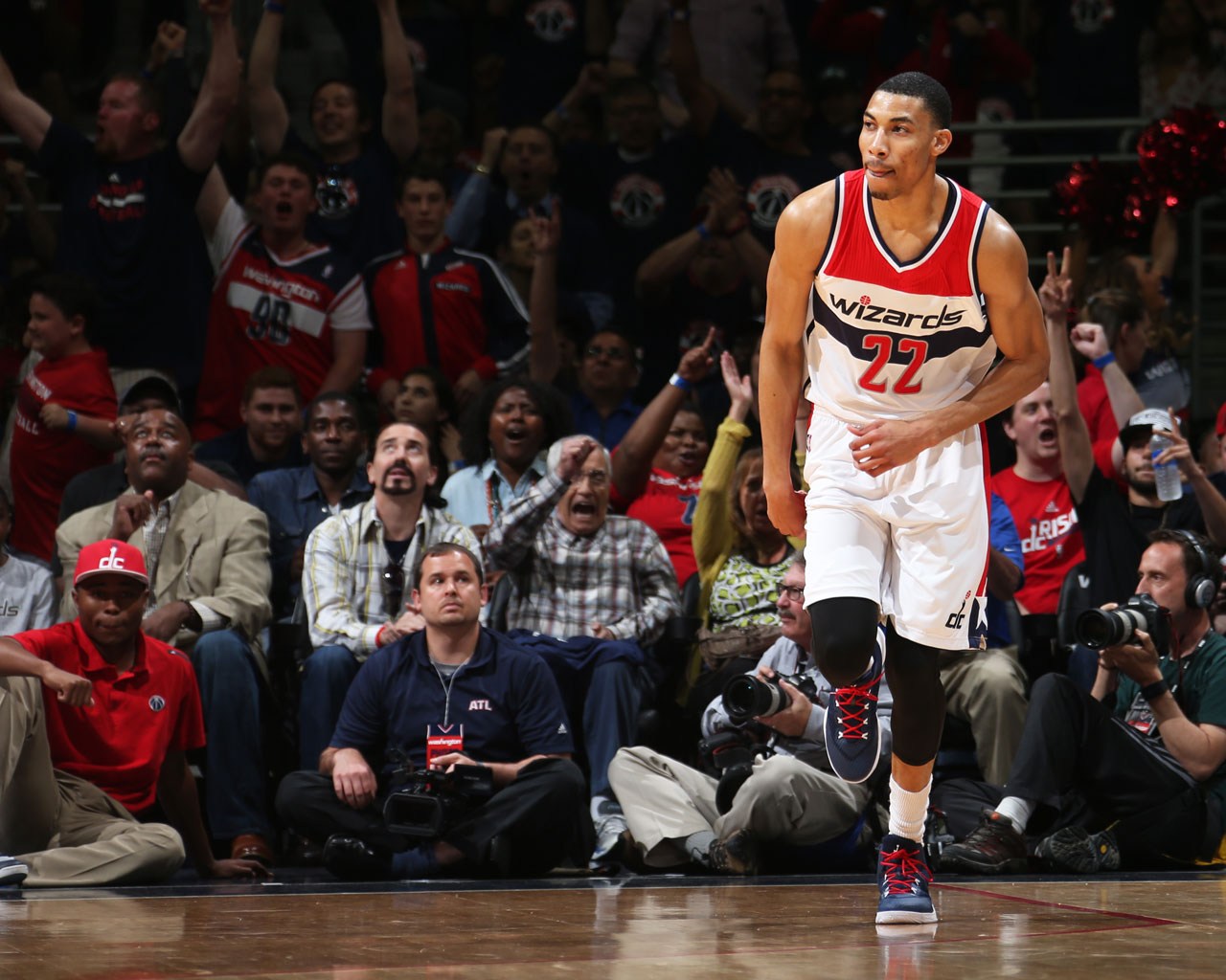 NBA常规赛10中各项数据榜主, 抢断王得主让我