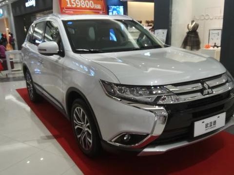 车长4.7米新款上市月销9千台，车身稳定加刹车辅助，三菱靠它翻身