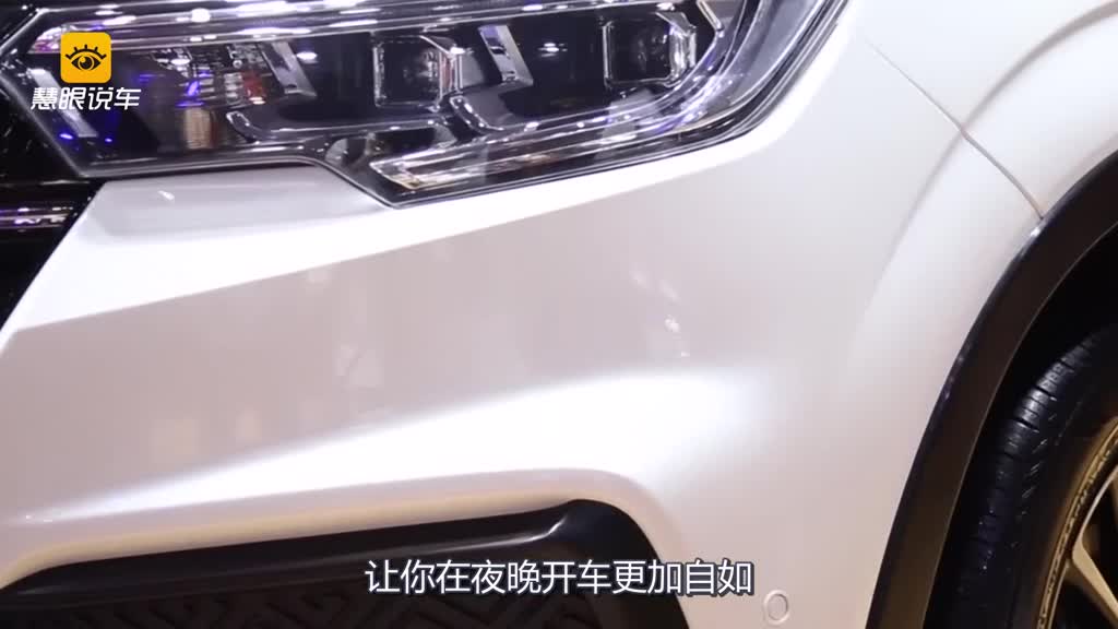 谁说众泰扶不上墙？这次直接配了个“飞机座舱”，8万都抢着买