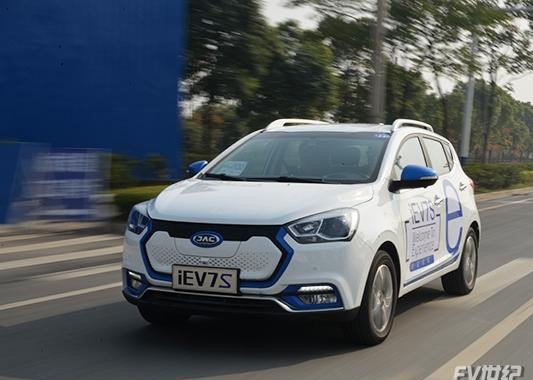 焕“芯”而来 试驾江淮全新纯电动SUV iEV7S