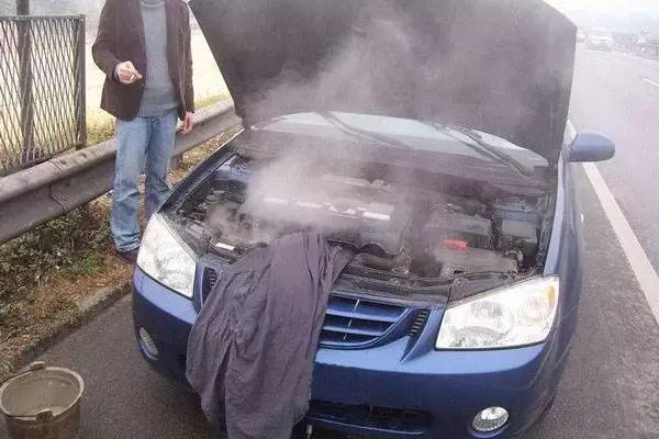 老司机压箱秘籍!汽车4个常见故障的快速解决办法