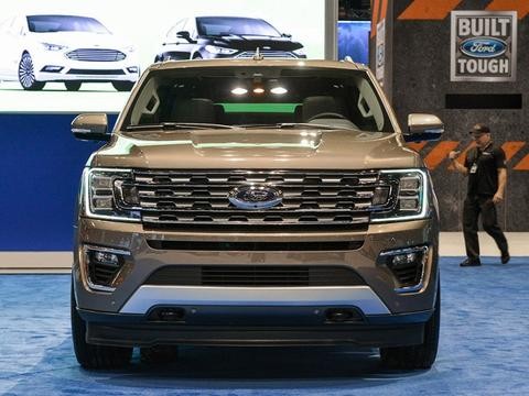 全铝车身、10AT、车长5.6米，越野不输悍马，陆廵你怎么看