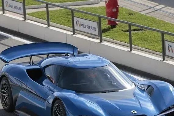 还在吐槽小排量涡轮增压发动机？快停下吧，再过些年车上连内燃机都没了！