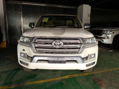 17款酷路泽4600中东版强动力陆地巡洋舰霸气越野全车身悬挂系统