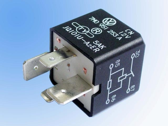 简单说说汽车电气设备的组成与原理