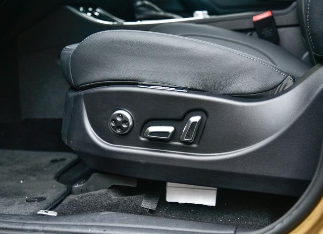 内外兼修的众泰新T600运动版,领先不止一点点!