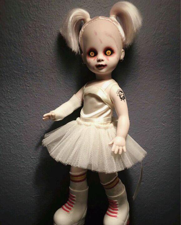 看8张图就会爱上的活死人娃娃,是它们让地狱