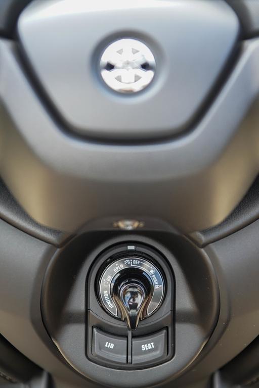 人生第二辆摩托车雅马哈X-Max 300购车用车心