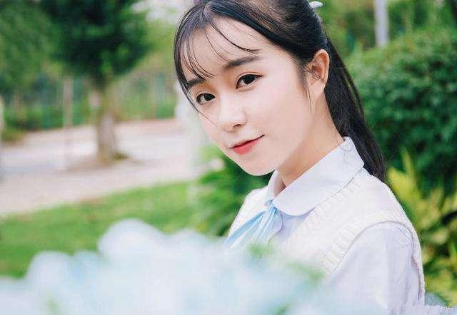 女人动了真情,忍不住会做这些事,你能看懂吗?