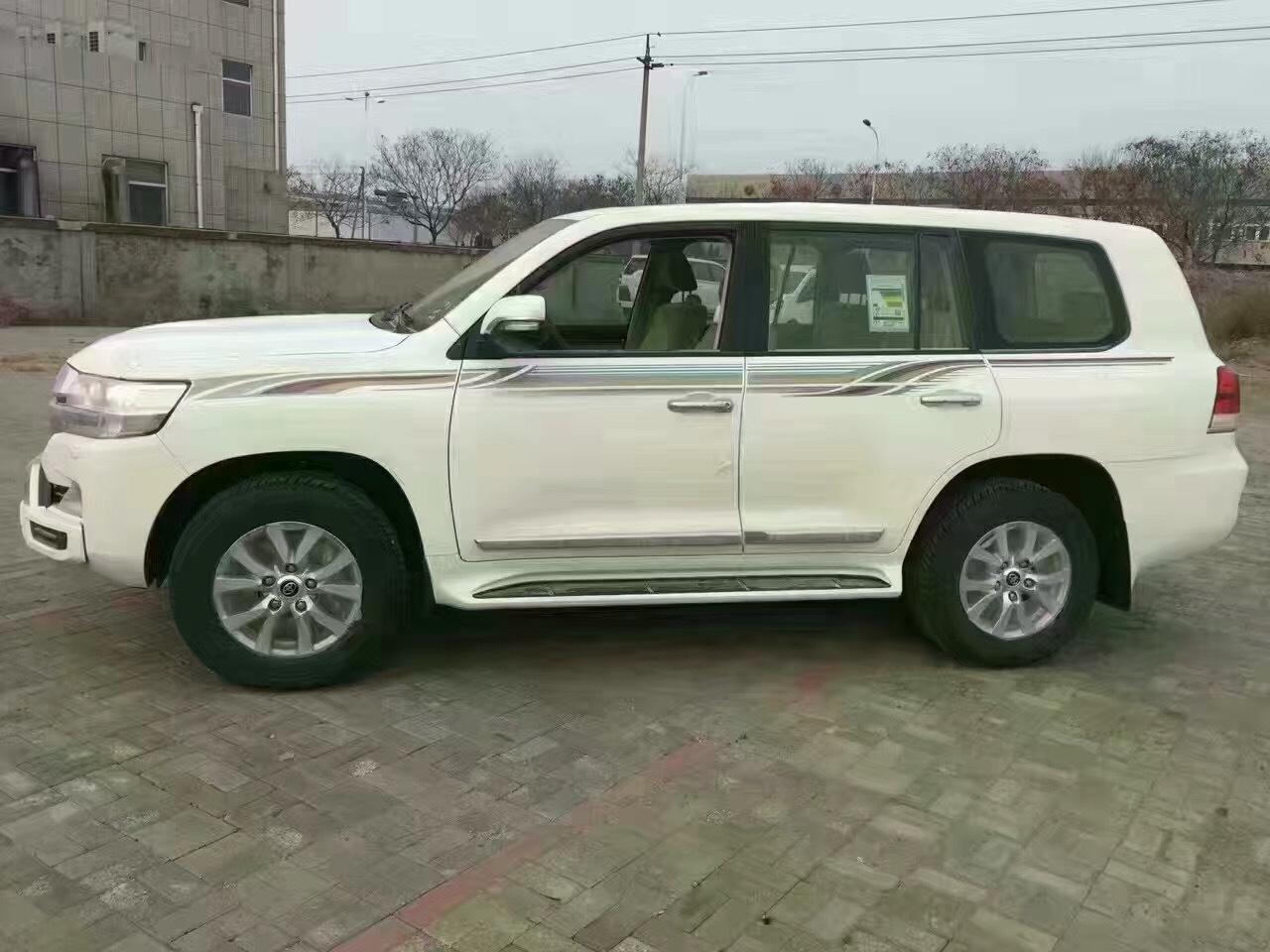 丰田推8座SUV, 可上7座牌照, 平行进口比途昂更霸道