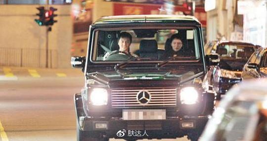 张智霖终于花九千万买房，评论：人家买房是为了装老婆的包的！