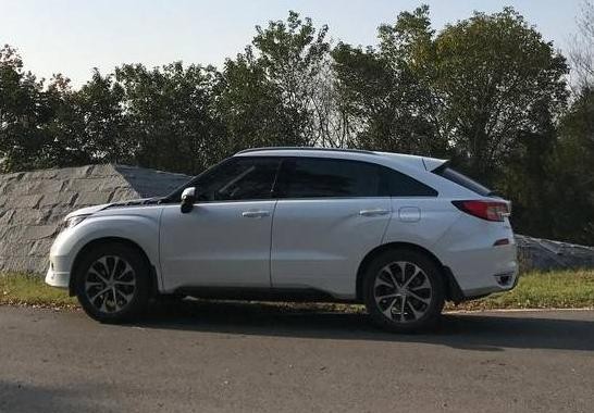 买发动机送车？29万入手本田SUV，内饰精致油耗低，座椅竟塌陷了