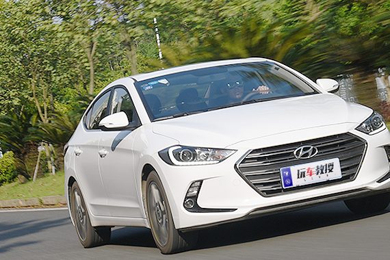 【大横评】不只是优惠大/颜值高，10万元这车比你想象中要好！