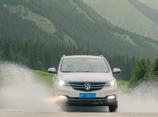 三年一百万，宝骏730靠的是什么？