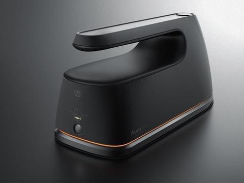 奥迪也造电熨斗和键盘，车企表示要承包你的生活