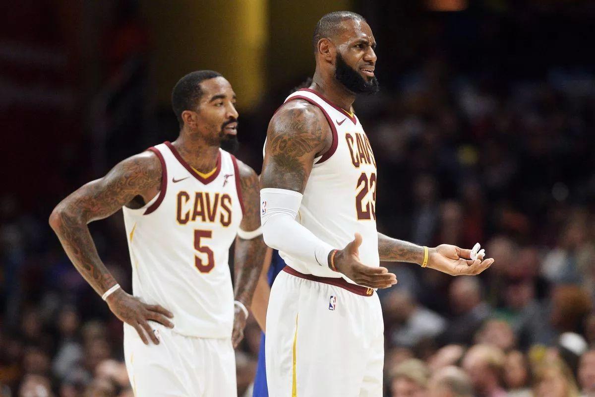 詹姆斯和欧文，连败的骑士和连胜的凯尔特人!