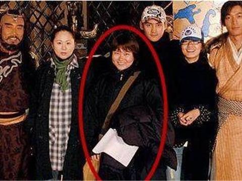 她不幸去世，是胡歌一生的痛！11年来他豪车不过百万，用行动报恩