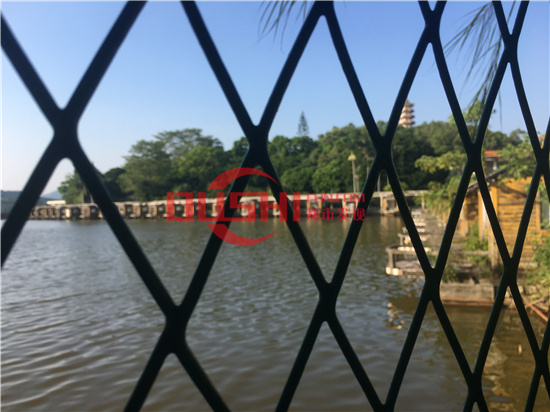 西丽湖度假村：千米画廊环湖而行