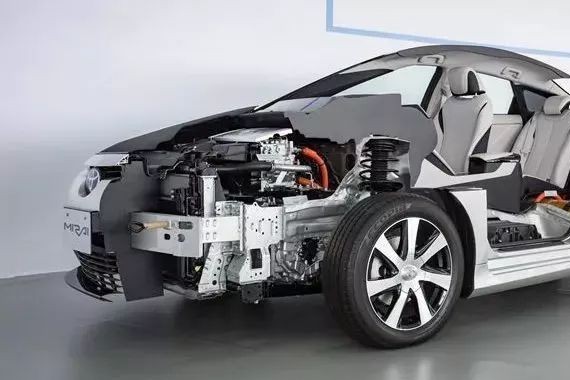 如果5年后的汽车“尾气”是纯水？ 丰田氢燃料汽车Mirai深度体验