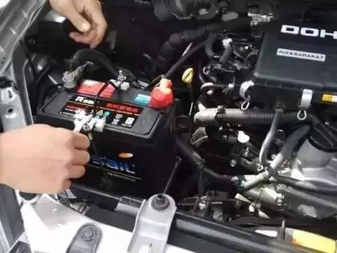 汽车半个月不开会这么严重，吓得我马上开车出去溜了一圈