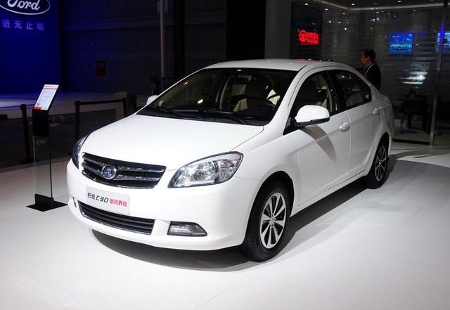 与宝马合作后推出轿车!WEY再次发力高端市场,上市立马订车