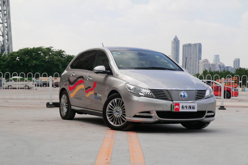 1公里不用2毛钱,奔驰跟比亚迪联手打造的车,真的好用吗?