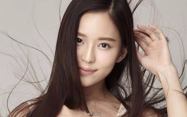 女生问你在干嘛?教你三个高情商的回复方式