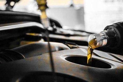 秋冬交替，这三种油液的更换应该这么选！