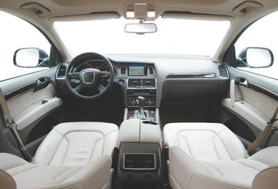 汽车里有味怎么治？专家：开空调时模式调为外循环