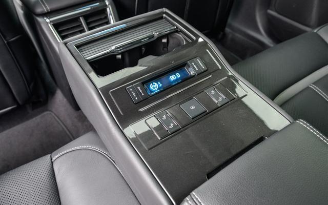 这款性价比最高的合资车,动力超宝马5系,旋转挡杆,最高优惠8万