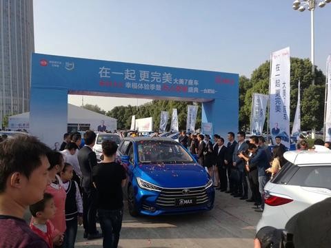 宋MAX靠这些持续发力MPV市场，给对手留下的日子不多了？