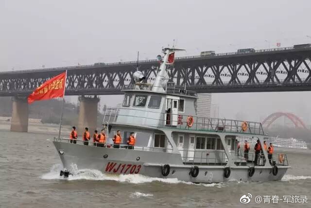 总有一群人,在我们的身后保护我们!