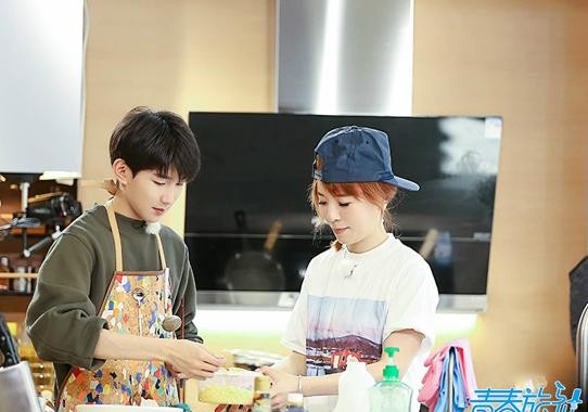 传祺GS7化身第十二位创客 全程助力《青春旅社》